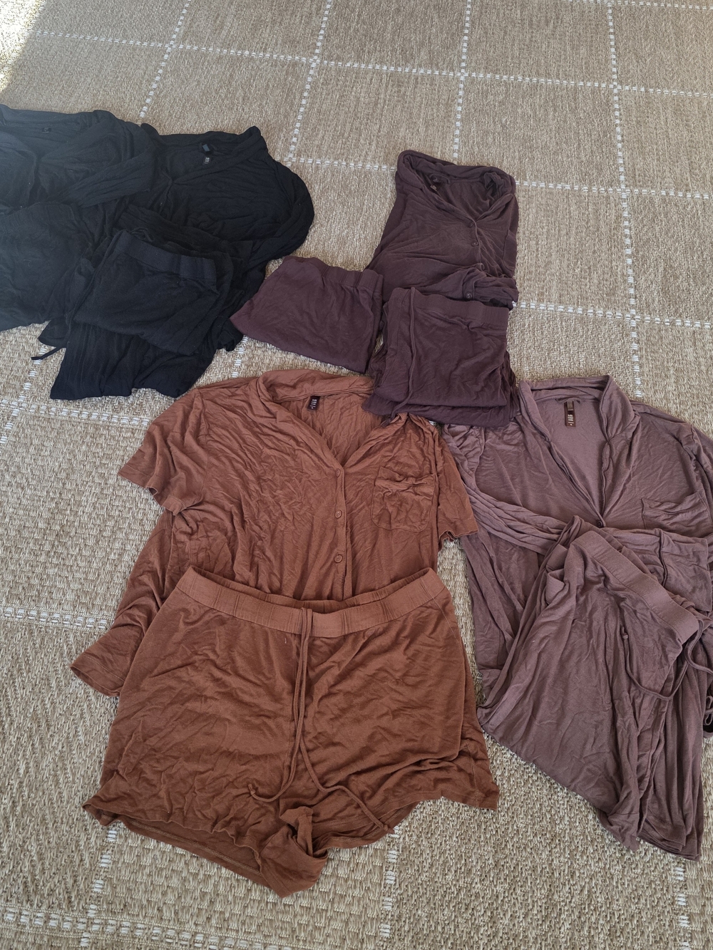 SKIMS Black, Brown, Mauve & Rust Mix Women’s Lounge Pajama Set Pieces